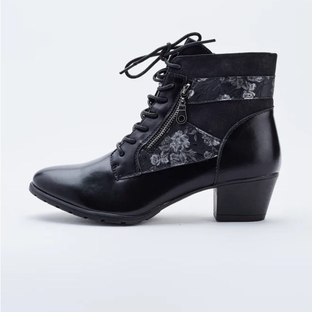 Low heels boots Claire France